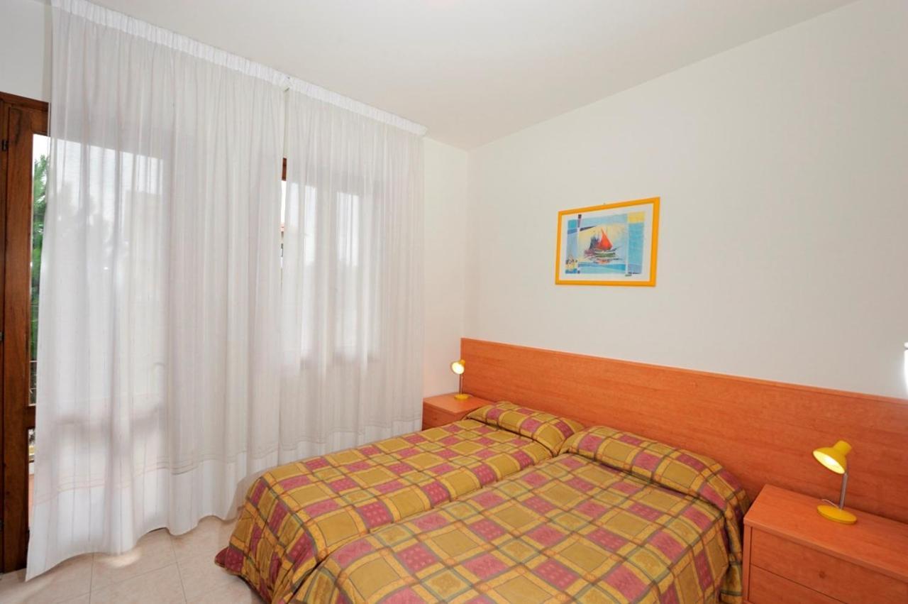 Amazing Villa With Private Garden In Bibione Exterior foto